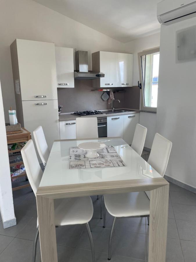 Apartamento Mansarda San Pietro Valledoria  Exterior foto
